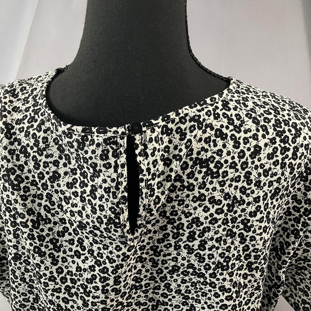 Adrianna Papell Shirt Womens Large Black White‎ Floral Print Short Sleeve Blouse - Picture 7 of 13